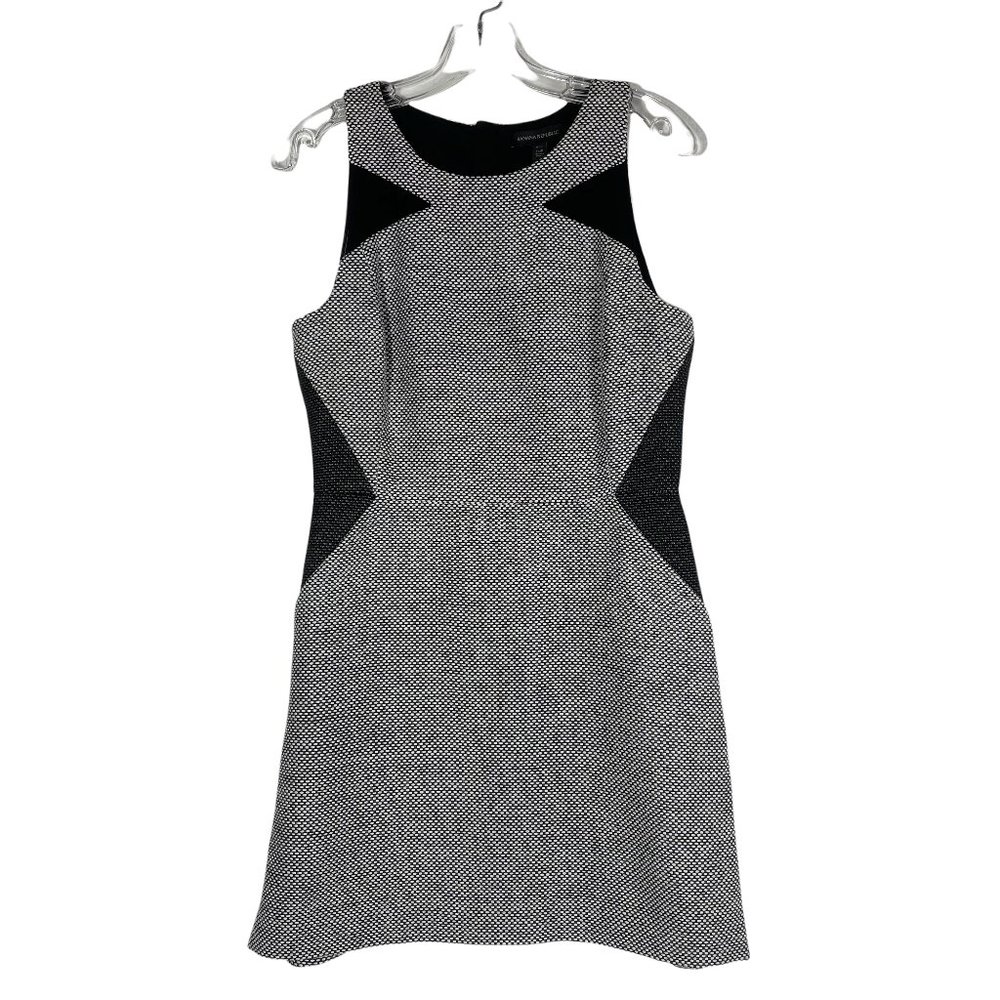 Banana Republic Sleeveless Black White Woven Tweed Sheath Dress Size 10P NWT